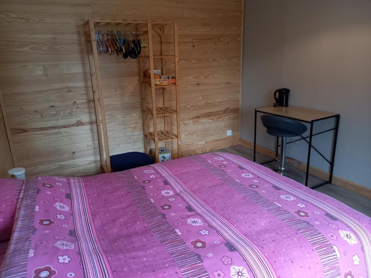 La Fermette - Chambres D'Hotes Dans Environnement Calme Et Arbore Saint-Jean-des-Baisants Eksteriør bilde